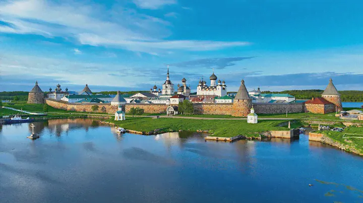 Прп. Онуфрия Великого. Прпп. Вассиана и Ионы Пертоминских, Соловецких. Часы. Литургия.